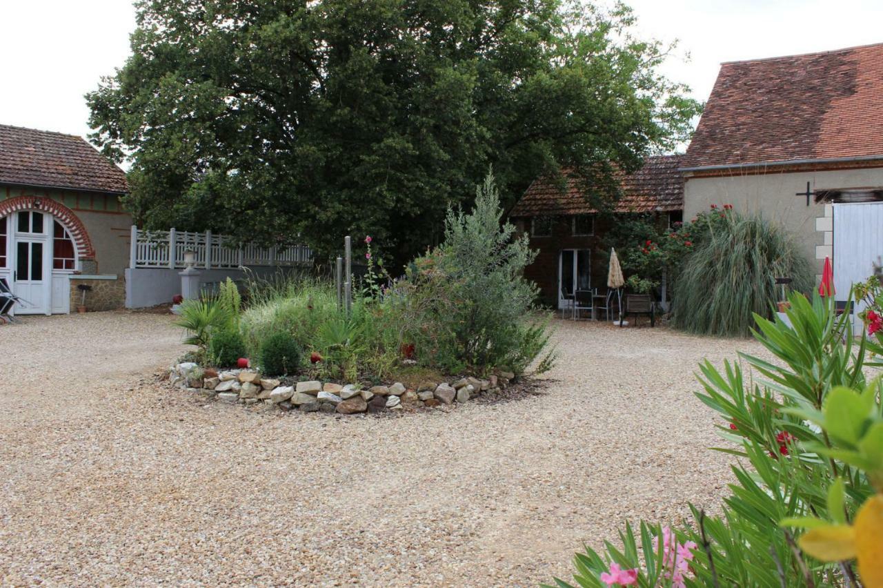 Le Clos De La Fontaine Massay Екстериор снимка